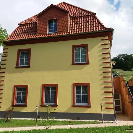 Am Ehrensteig *